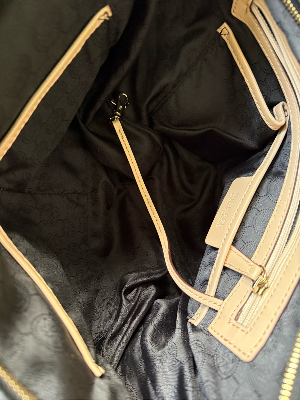 Michael Kors Black Pebbled Leather Tote with Tan Handles & Gold Charm EUC - Picture 11 of 17